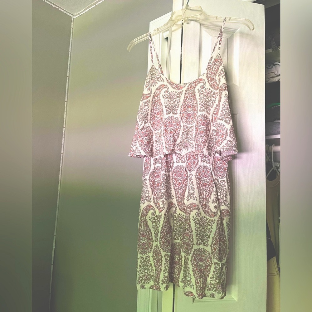 NWT! Old Navy Dress, Juniors/Ladies Petite XS. Summery, Pretty Paisley Print